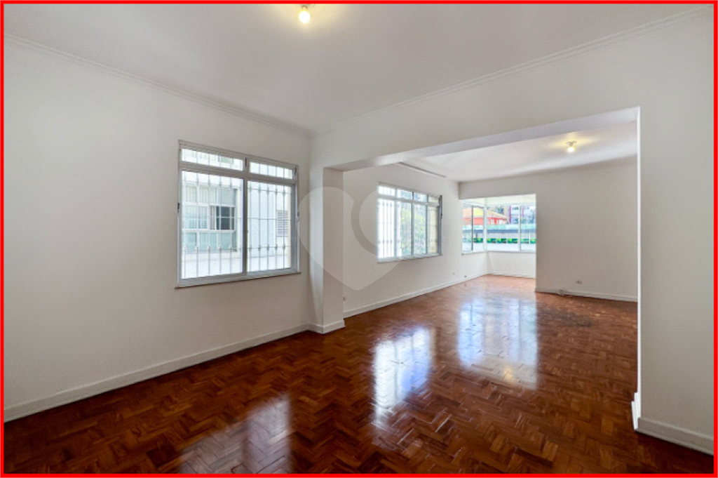 APARTAMENTO em HIGIENÓPOLIS