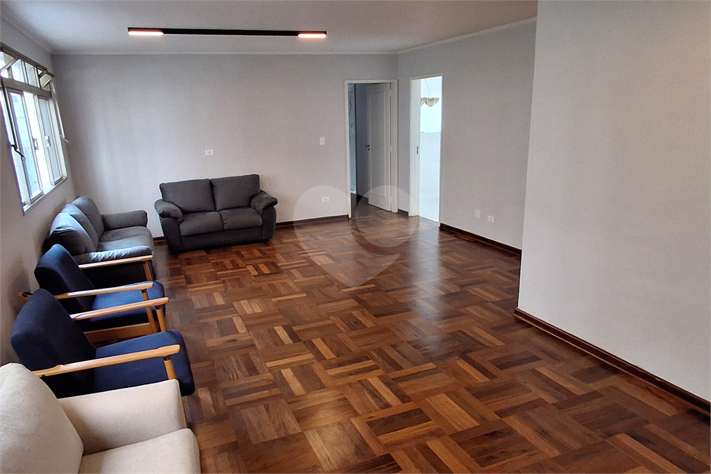 APARTAMENTO em HIGIENÓPOLIS