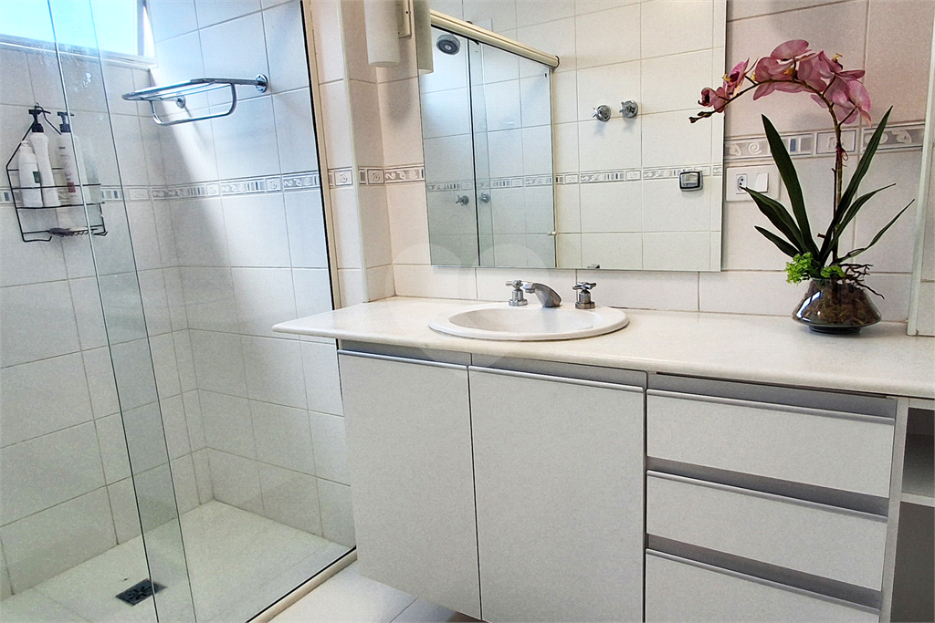 APARTAMENTO em HIGIENÓPOLIS