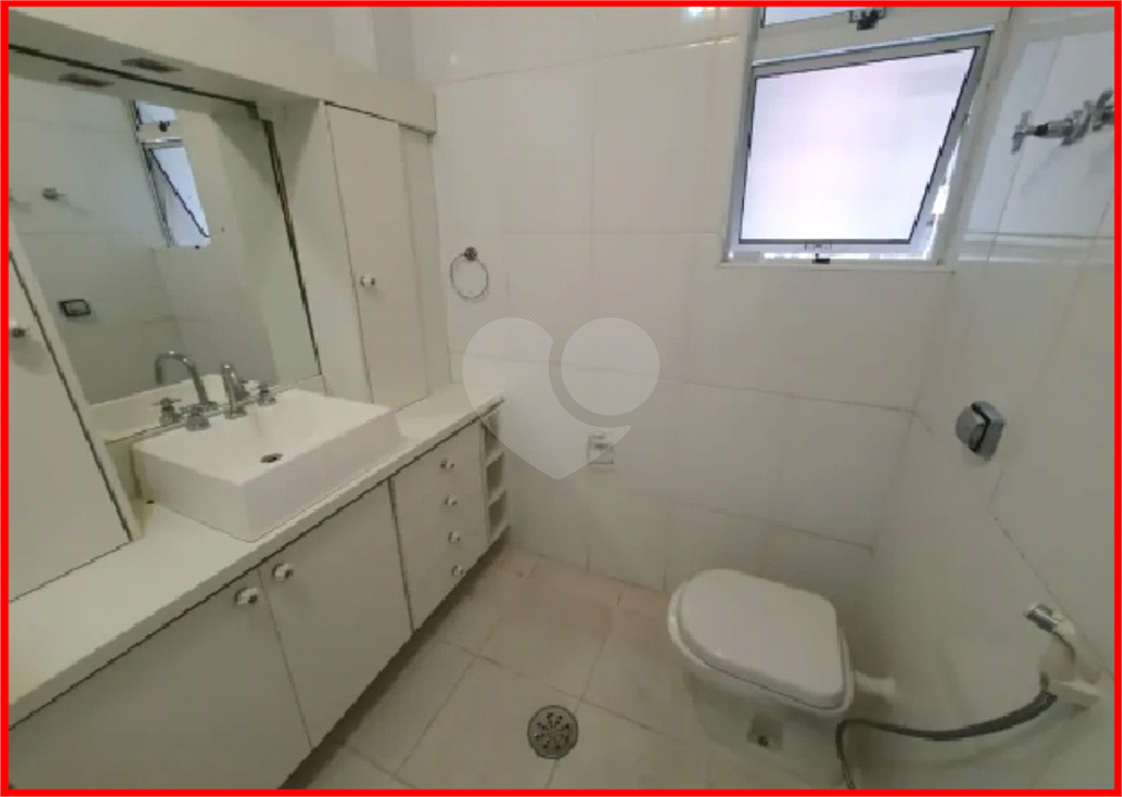 APARTAMENTO em HIGIENÓPOLIS