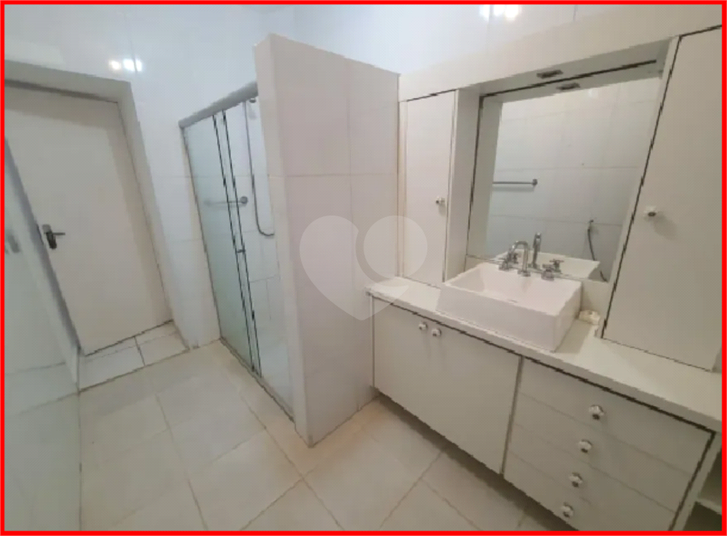 APARTAMENTO em HIGIENÓPOLIS