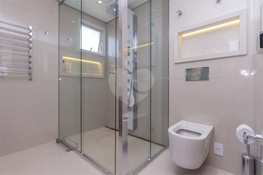 Apartamento - Vila Mariana - Alto Padrão - 3 Suítes - 4 Vagas - Venda / Compra - Próximo ao Metrô