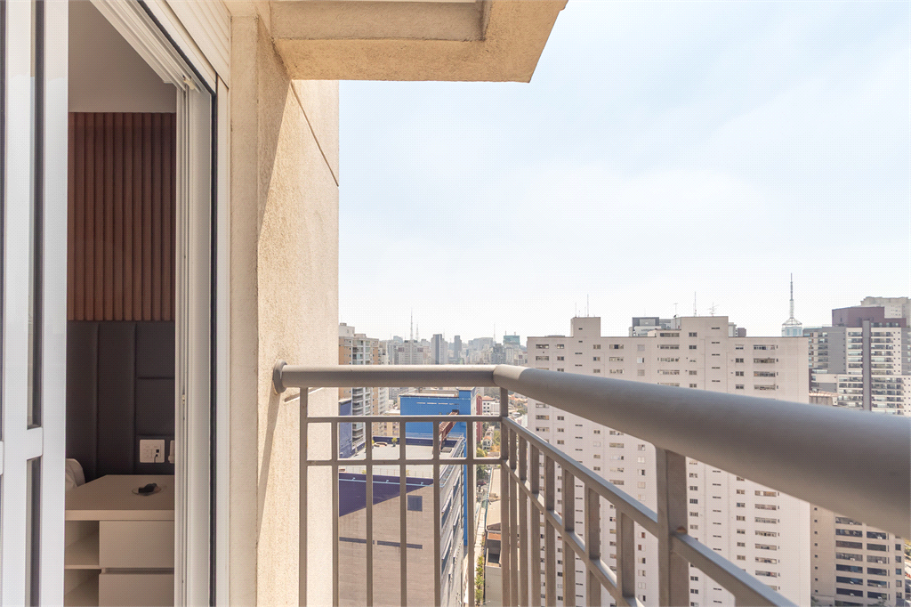 Apartamento - Vila Mariana - Alto Padrão - 3 Suítes - 4 Vagas - Venda / Compra - Próximo ao Metrô