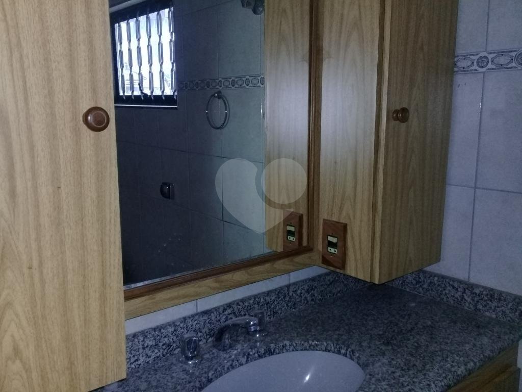 Ótimo sobrado para venda e locação na Vila Pedra Branca