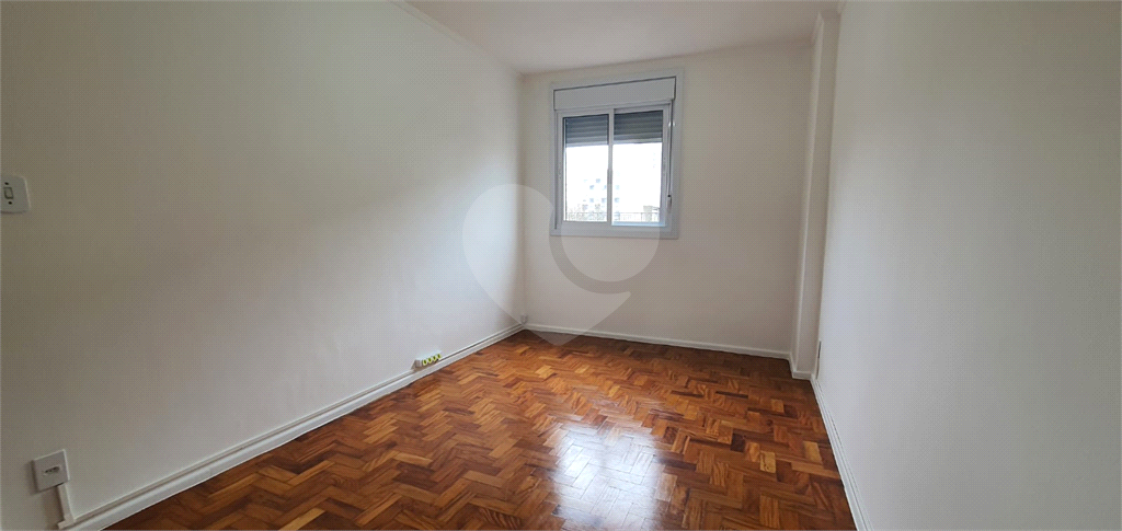 Imóvel de 98m² com 3 quartos, 1 suíte, sala ampla e academia 01 vaga Perdizes 