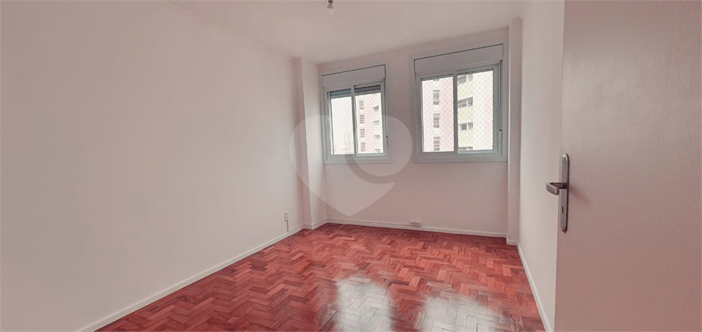 Imóvel de 98m² com 3 quartos, 1 suíte, sala ampla e academia 01 vaga Perdizes 