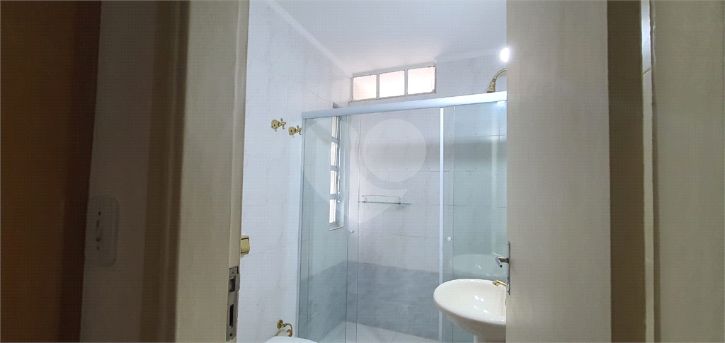 Imóvel de 98m² com 3 quartos, 1 suíte, sala ampla e academia 01 vaga Perdizes 