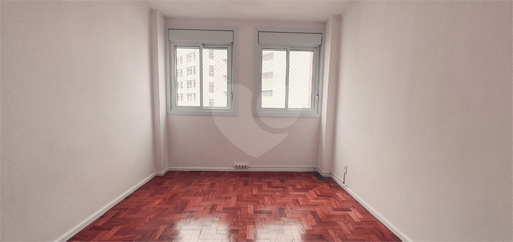 Imóvel de 98m² com 3 quartos, 1 suíte, sala ampla e academia 01 vaga Perdizes 