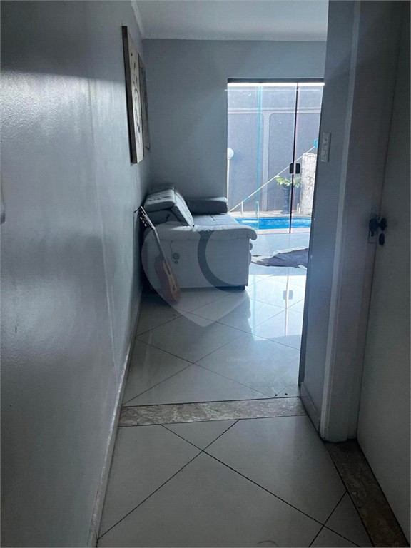 Sobrado em Rua Fechada localizado em área nobre do Jardim Guapira ,4 dormitórios 2 suítes e piscina 