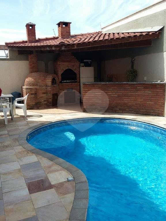 Sobrado em Rua Fechada localizado em área nobre do Jardim Guapira ,4 dormitórios 2 suítes e piscina 
