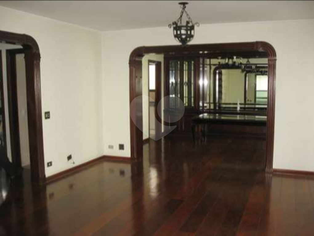 Apartamento à venda em Santana, amplo, claro e charmoso
