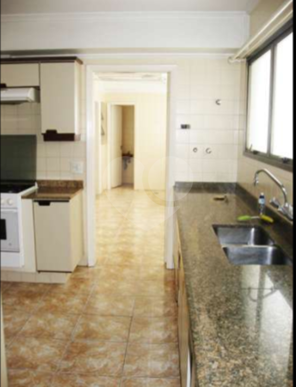Apartamento à venda em Santana, amplo, claro e charmoso