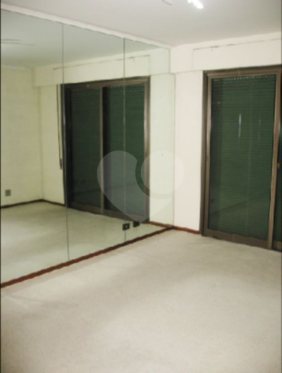 Apartamento à venda em Santana, amplo, claro e charmoso