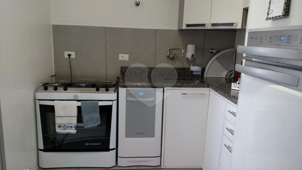 Apartamento, 2 dormitórios condominio baixo 