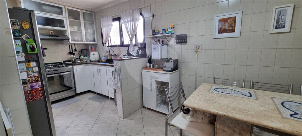 APARTAMENTO em HORTO FLORESTAL