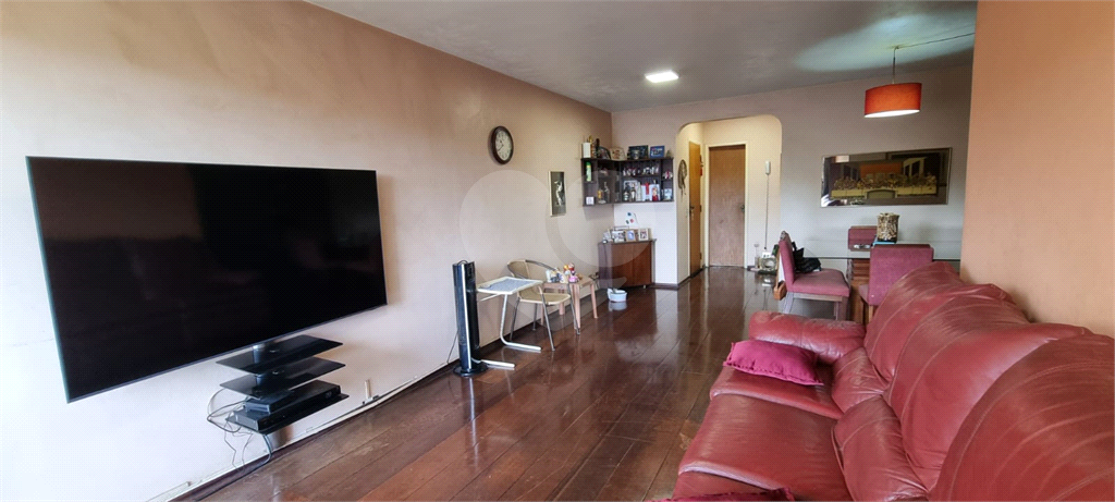 APARTAMENTO em HORTO FLORESTAL