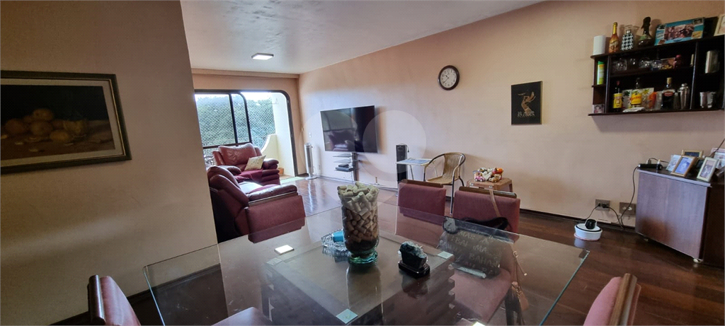 APARTAMENTO em HORTO FLORESTAL