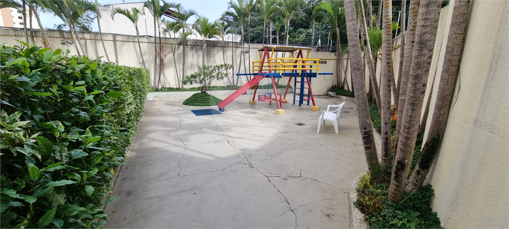 APARTAMENTO em HORTO FLORESTAL