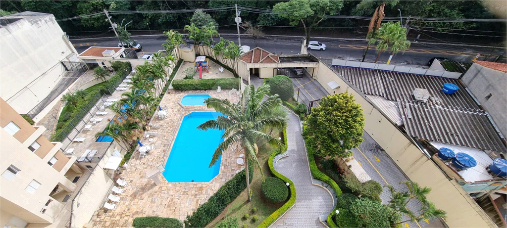 APARTAMENTO em HORTO FLORESTAL