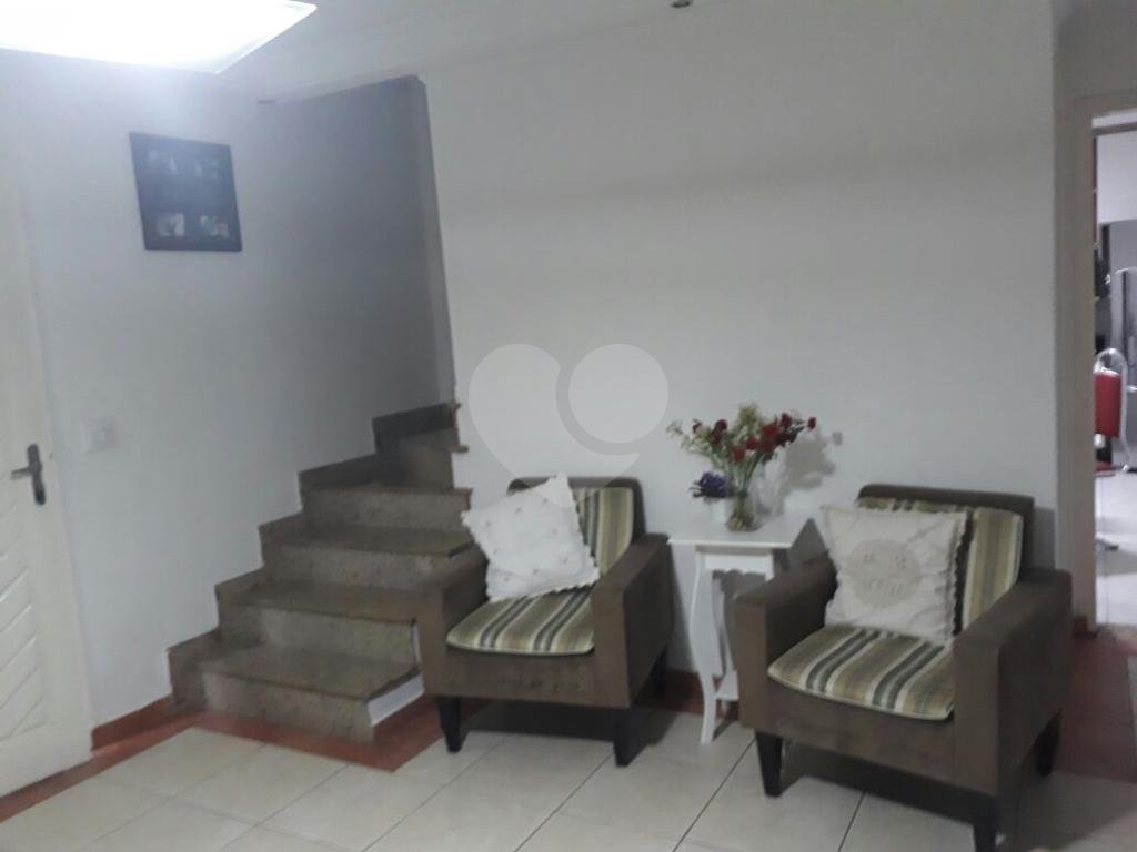 Sobrado à venda com 3 quartos, 105m² - Foto 1