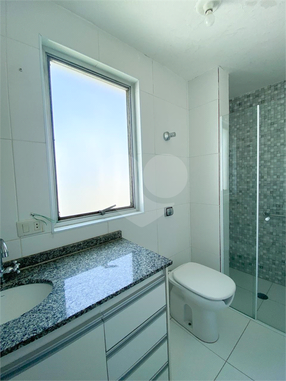 03 DORMITÓRIOS,01 SUITE , 03 BANHEIROS, 02 VAGAS DE GARAGEM COBERTAS,  COM ARMÁRIOS, BRAZ LEME.