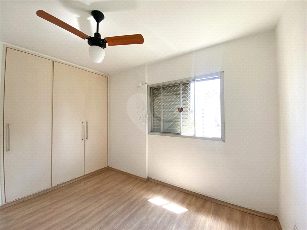 03 DORMITÓRIOS,01 SUITE , 03 BANHEIROS, 02 VAGAS DE GARAGEM COBERTAS,  COM ARMÁRIOS, BRAZ LEME.