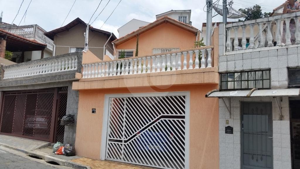 Casa 4 dormitórios, 1 vaga 