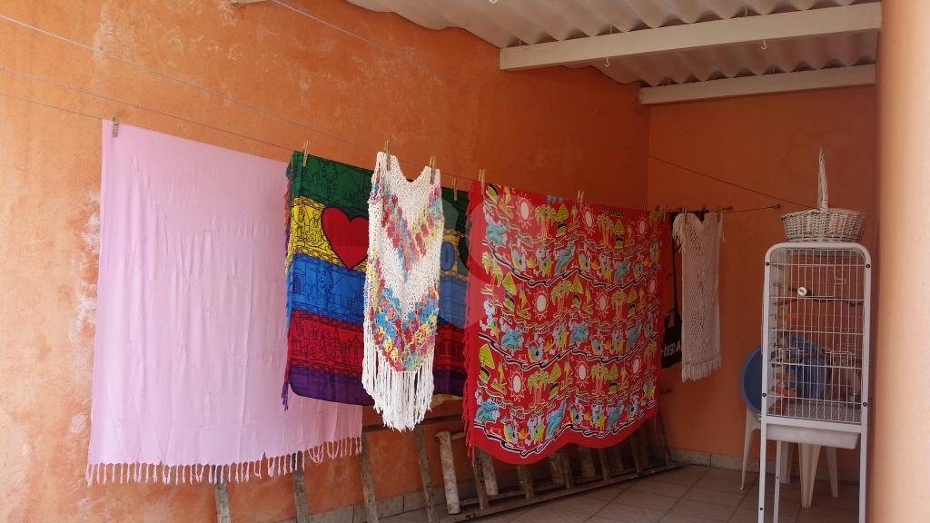 Casa 4 dormitórios, 1 vaga 