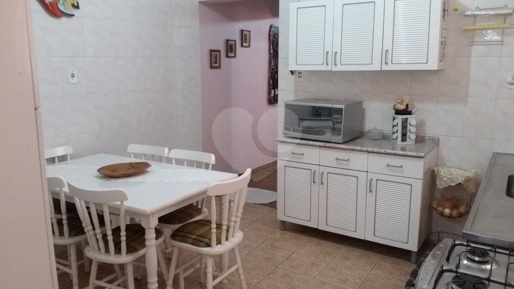 Casa 4 dormitórios, 1 vaga 