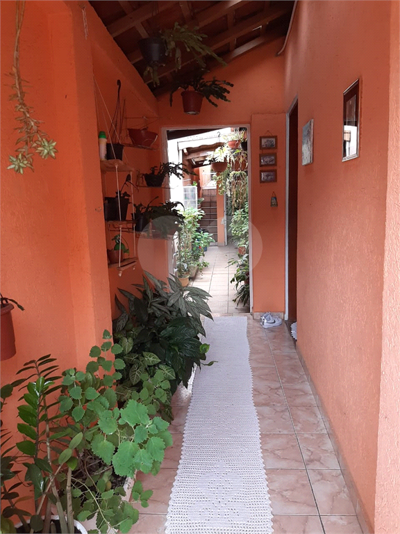 Casa 4 dormitórios, 1 vaga 
