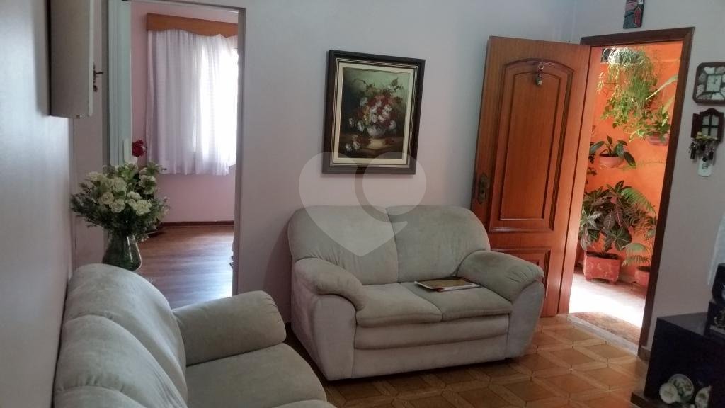 Casa 4 dormitórios, 1 vaga 