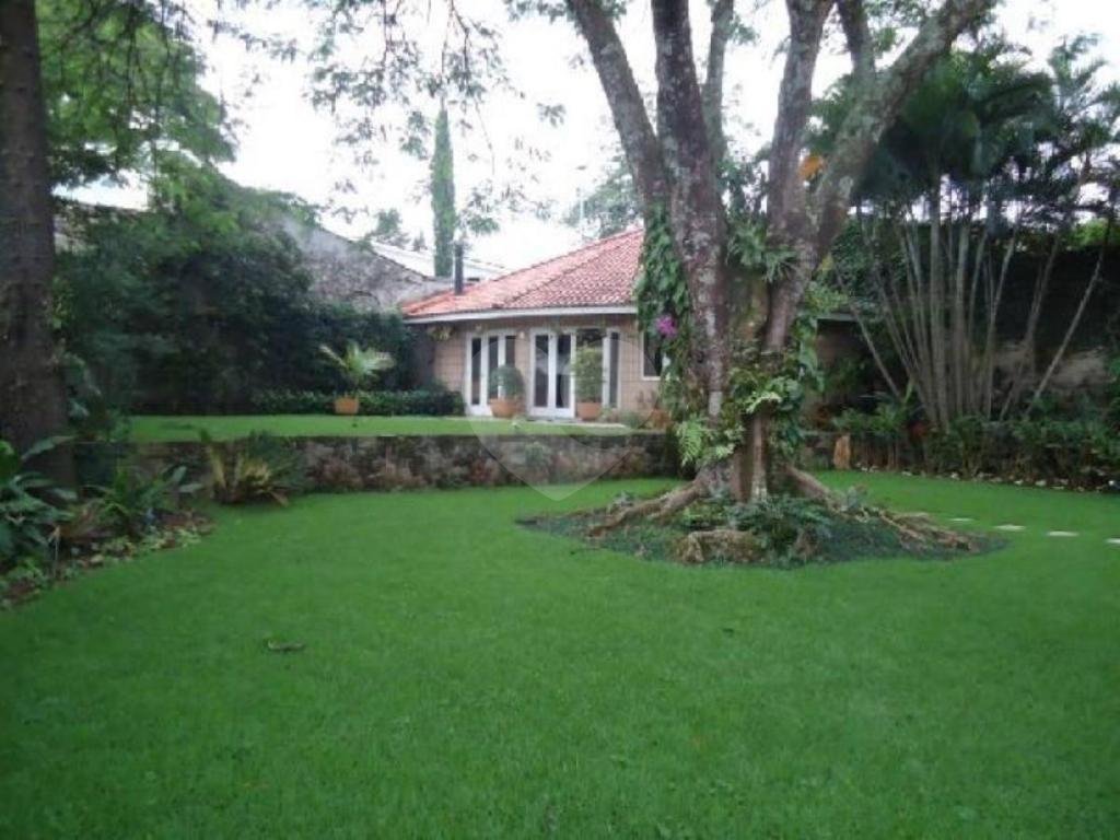 CASA TÉRREA em JARDIM FLORESTA