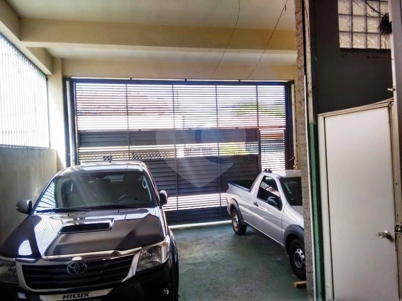 Prédio com Galpão no piso térreo e Casa no piso Superior a Venda na região da Vila Prudente