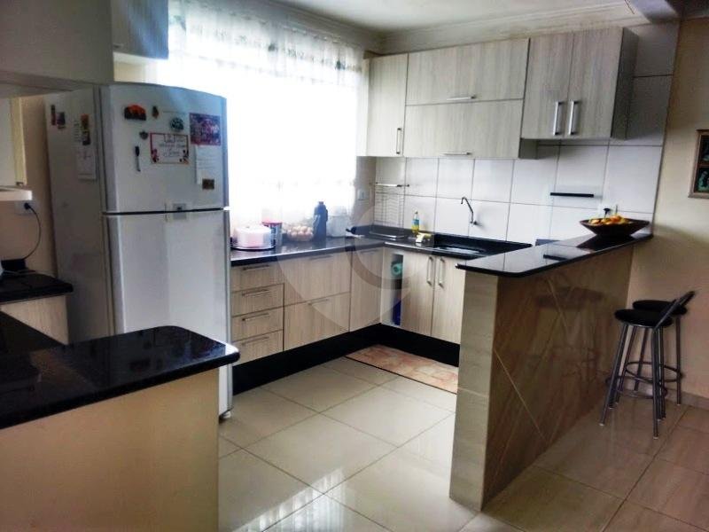 Prédio com Galpão no piso térreo e Casa no piso Superior a Venda na região da Vila Prudente
