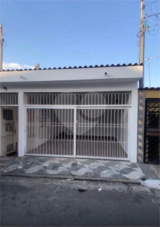 Casa térrea à venda no Parque Vitória