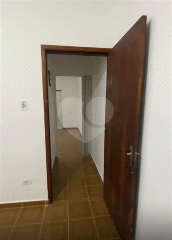 Casa térrea à venda no Parque Vitória
