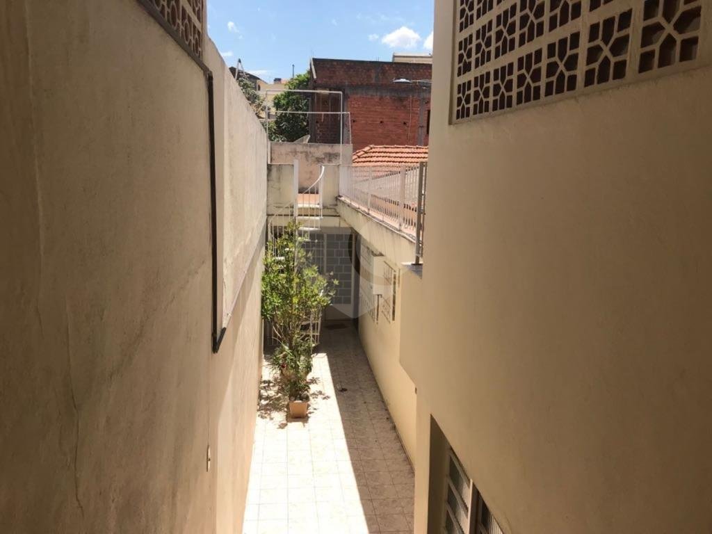 Casa térrea à venda no Parque Vitória