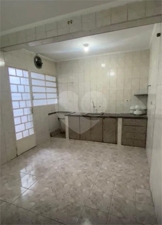 Casa térrea à venda no Parque Vitória