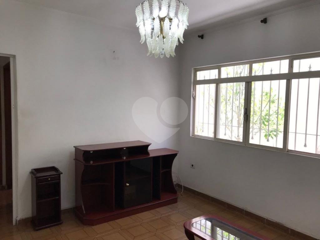 Casa térrea à venda no Parque Vitória