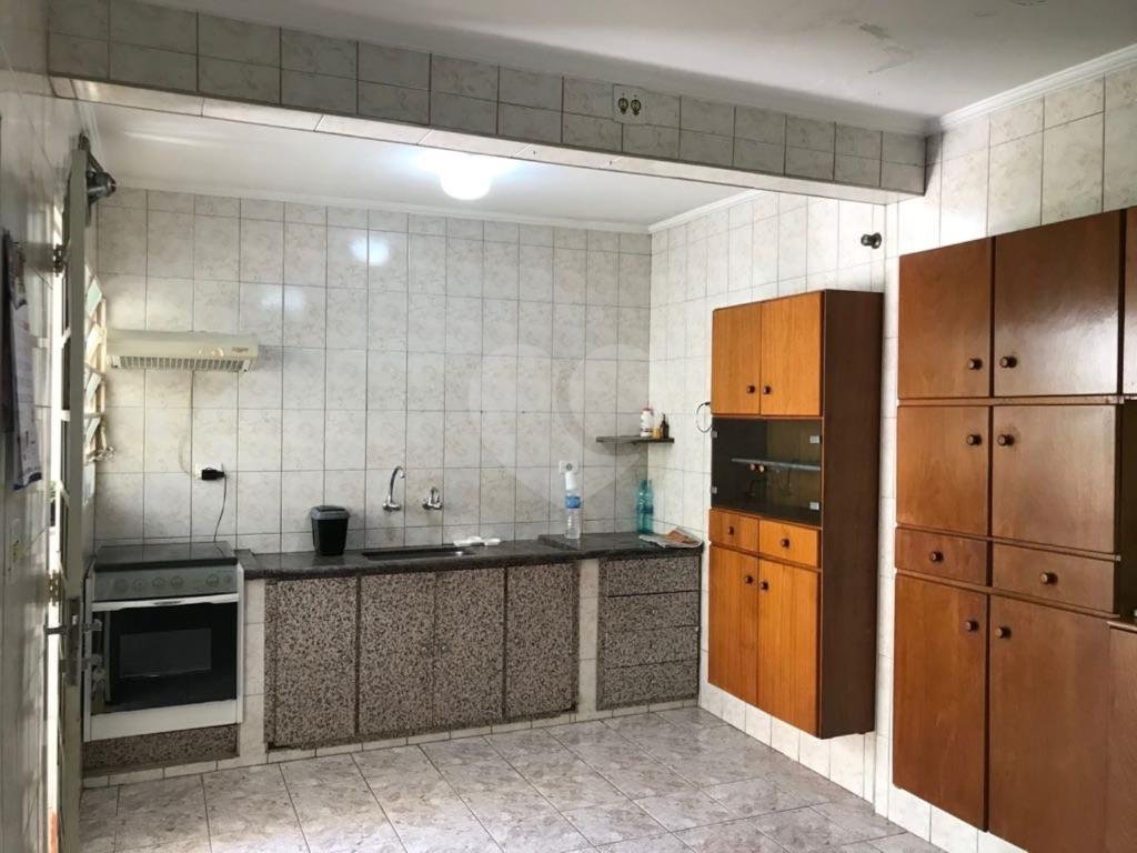 Casa térrea à venda no Parque Vitória