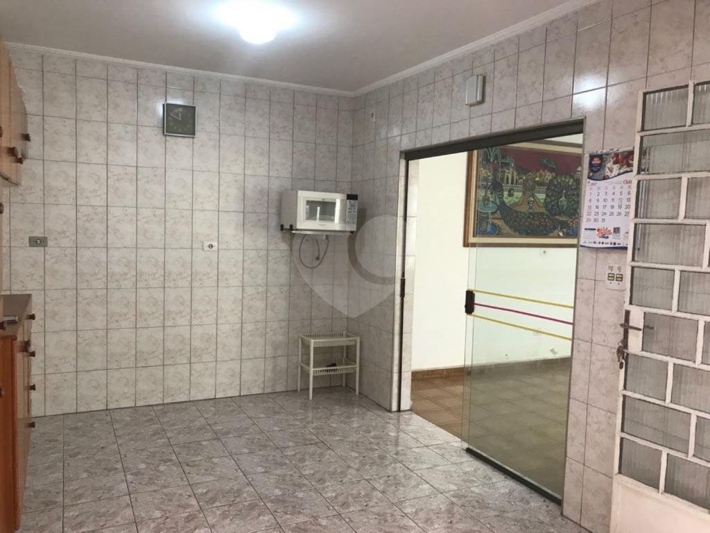 Casa térrea à venda no Parque Vitória