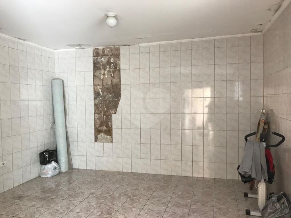 Casa térrea à venda no Parque Vitória
