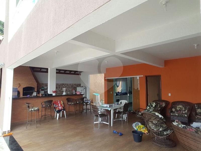  Casa na Cidade de Cerquilho semi nova, com tudo o que tem de melhor com ampla área de lazer!!!