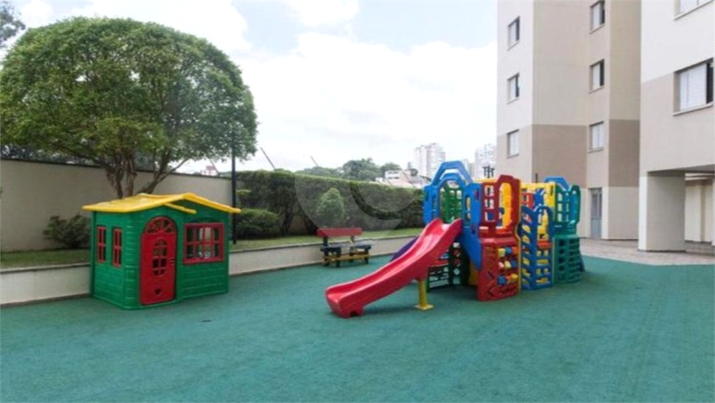Apartamento à venda no Santa Terezinha na Rua Copacabana
