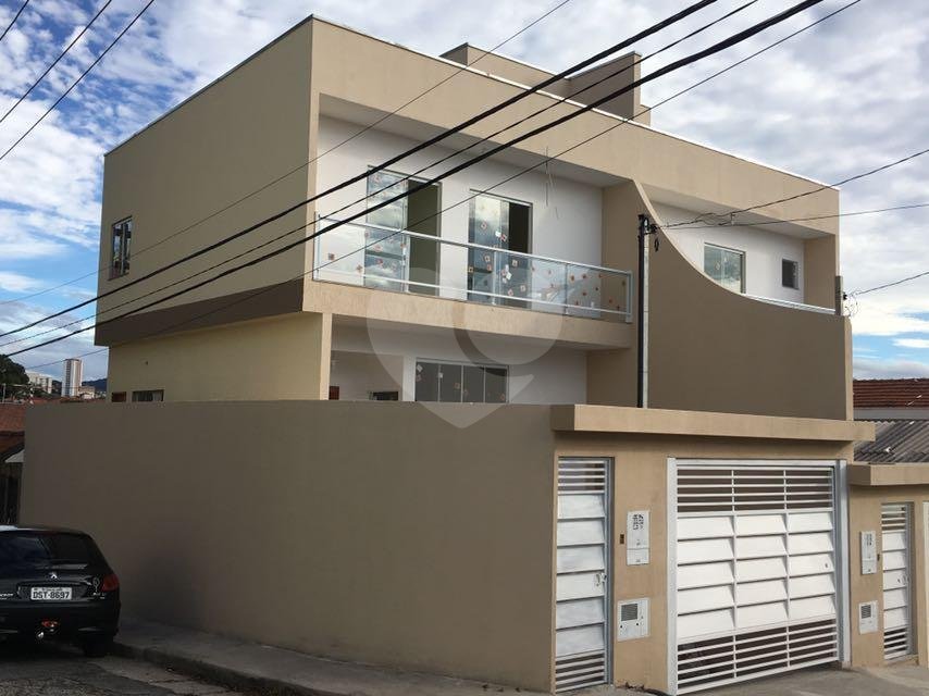 Sobrado à venda com 3 quartos, 125m² - Foto 1