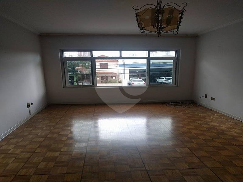 Sobrado à venda com 3 quartos, 157m² - Foto 2