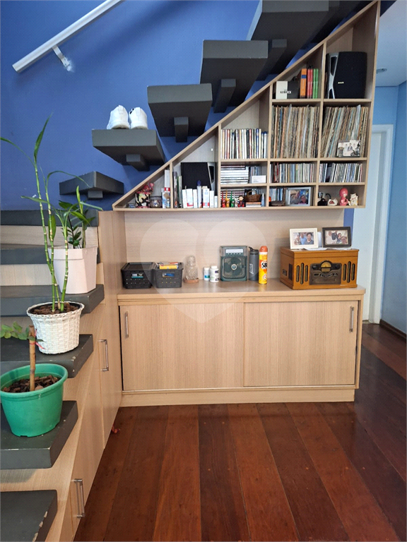 SOBRADO em VILA IRMÃOS ARNONI