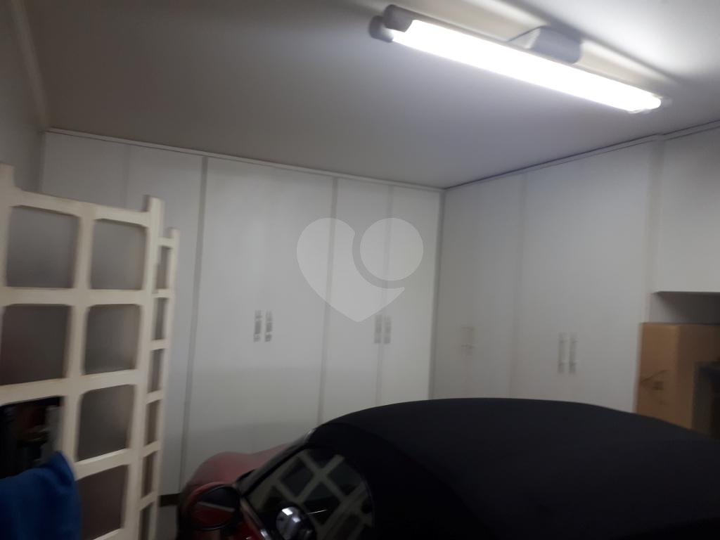 Sobrado à venda com 3 quartos, 200m² - Foto 47