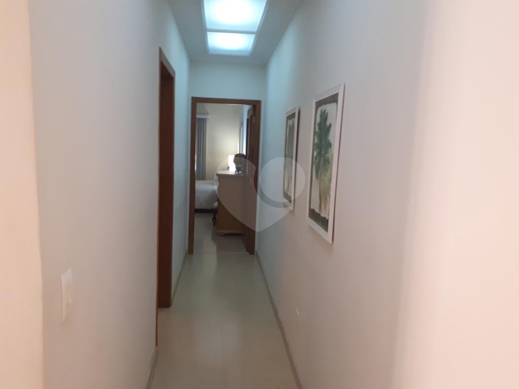 Sobrado à venda com 3 quartos, 200m² - Foto 18