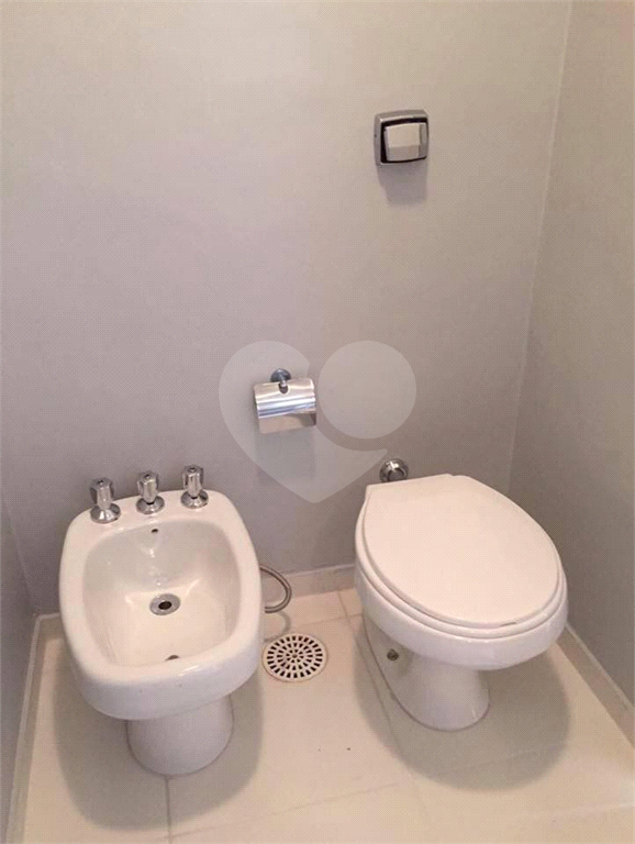 Apartamento 3 quartos 1 suíte 1 vaga na Vila Mariana para Locação Venda